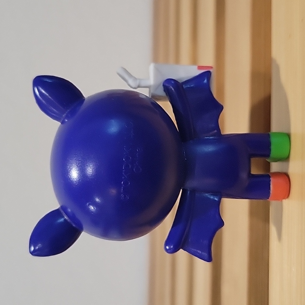 "Lil' Vampire" figure from the Tokidoki Little Terrors (NO BOX OR CARD) - Picture 3 of 7